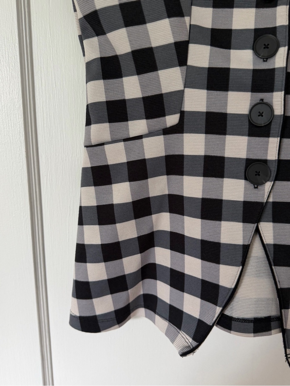 Maeve Square- Neck Button Front Structured Tank - Picture 4 of 7